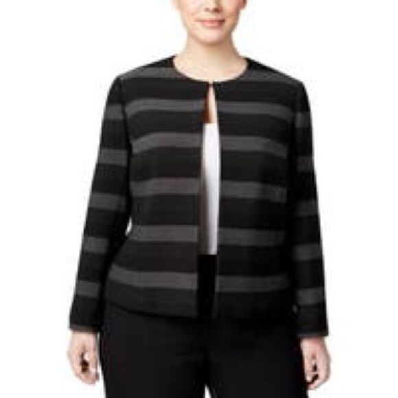 Tahari Arthur S. Levine Plus Striped Blazer D29 - Picture 2 of 8